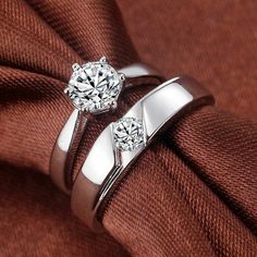 Lacreuu's Solitaire Couple Rings